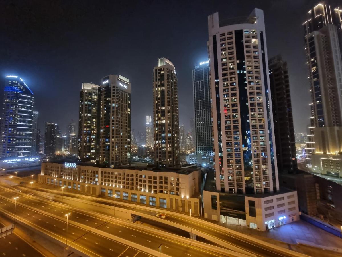 Urban Getaway Dubai Downtown Apartment Exterior photo